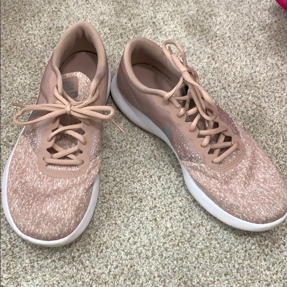 Nike Shoes - Nike womens flex contact shoes like new